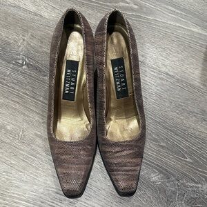 Stuart Weitzman Brown Lizard-Textured Pointed-Toe Pumps